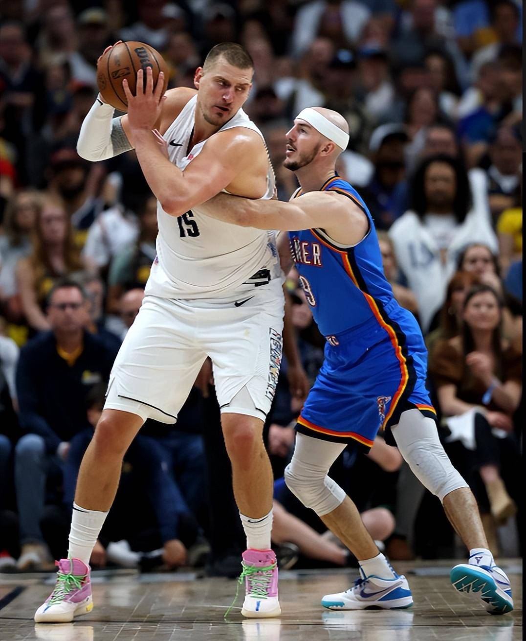 身高2米0 身高2米0