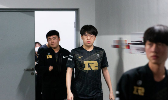 通过细致口 通过细致口