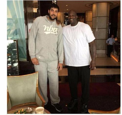 为争冠热门 为争冠热门